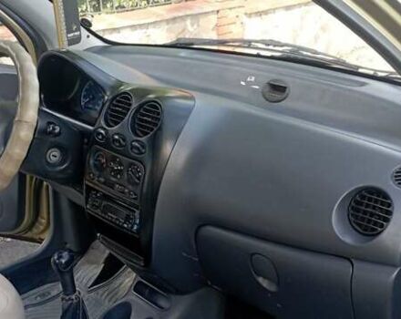 Желтый Дэу Матиз, объемом двигателя 0.8 л и пробегом 200 тыс. км за 1100 $, фото 10 на Automoto.ua