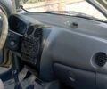 Желтый Дэу Матиз, объемом двигателя 0.8 л и пробегом 200 тыс. км за 1200 $, фото 10 на Automoto.ua