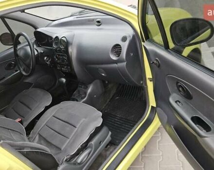 Желтый Дэу Матиз, объемом двигателя 0.8 л и пробегом 132 тыс. км за 2750 $, фото 7 на Automoto.ua