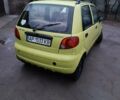 Желтый Дэу Матиз, объемом двигателя 0.8 л и пробегом 143 тыс. км за 2300 $, фото 3 на Automoto.ua