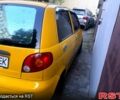 Желтый Дэу Матиз, объемом двигателя 0.8 л и пробегом 215 тыс. км за 1700 $, фото 3 на Automoto.ua