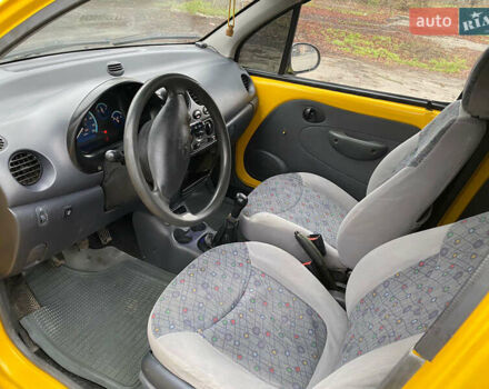 Жовтий Деу Матіз, об'ємом двигуна 0.8 л та пробігом 210 тис. км за 1650 $, фото 15 на Automoto.ua