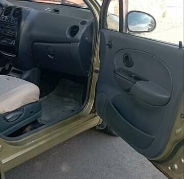 Желтый Дэу Матиз, объемом двигателя 0.8 л и пробегом 200 тыс. км за 1100 $, фото 12 на Automoto.ua