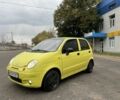 Желтый Дэу Матиз, объемом двигателя 0.8 л и пробегом 115 тыс. км за 2400 $, фото 1 на Automoto.ua