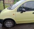 Желтый Дэу Матиз, объемом двигателя 0.8 л и пробегом 100 тыс. км за 2100 $, фото 4 на Automoto.ua