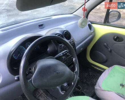 Желтый Дэу Матиз, объемом двигателя 0.8 л и пробегом 86 тыс. км за 2400 $, фото 3 на Automoto.ua