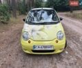 Желтый Дэу Матиз, объемом двигателя 0.8 л и пробегом 170 тыс. км за 2350 $, фото 1 на Automoto.ua