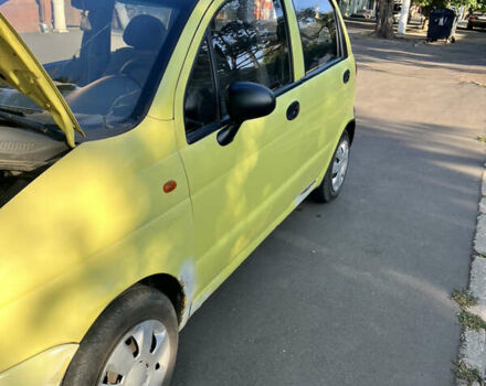Жовтий Деу Матіз, об'ємом двигуна 0.8 л та пробігом 115 тис. км за 2100 $, фото 3 на Automoto.ua