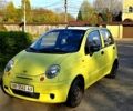 Желтый Дэу Матиз, объемом двигателя 0.8 л и пробегом 52 тыс. км за 3000 $, фото 1 на Automoto.ua