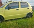 Желтый Дэу Матиз, объемом двигателя 0.8 л и пробегом 142 тыс. км за 1650 $, фото 9 на Automoto.ua