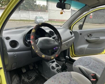 Желтый Дэу Матиз, объемом двигателя 0.8 л и пробегом 115 тыс. км за 2400 $, фото 19 на Automoto.ua