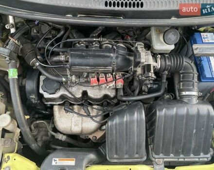 Желтый Дэу Матиз, объемом двигателя 0.8 л и пробегом 146 тыс. км за 2900 $, фото 3 на Automoto.ua