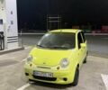 Желтый Дэу Матиз, объемом двигателя 0.8 л и пробегом 80 тыс. км за 2700 $, фото 1 на Automoto.ua