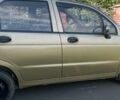 Желтый Дэу Матиз, объемом двигателя 0.8 л и пробегом 200 тыс. км за 1100 $, фото 9 на Automoto.ua