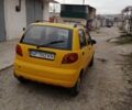 Желтый Дэу Матиз, объемом двигателя 0.8 л и пробегом 120 тыс. км за 2100 $, фото 2 на Automoto.ua