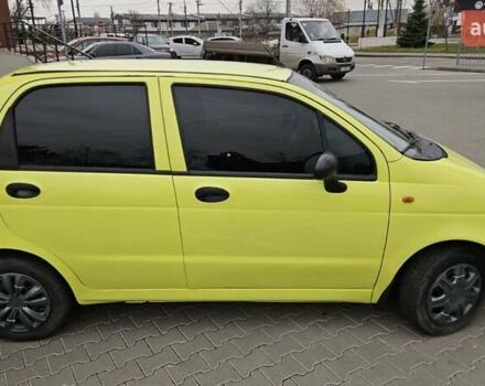 Желтый Дэу Матиз, объемом двигателя 0.8 л и пробегом 132 тыс. км за 2750 $, фото 5 на Automoto.ua
