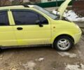 Желтый Дэу Матиз, объемом двигателя 0.8 л и пробегом 55 тыс. км за 2500 $, фото 1 на Automoto.ua