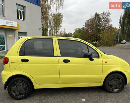 Желтый Дэу Матиз, объемом двигателя 0.8 л и пробегом 120 тыс. км за 2400 $, фото 8 на Automoto.ua