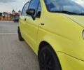 Жовтий Деу Матіз, об'ємом двигуна 1 л та пробігом 137 тис. км за 2650 $, фото 3 на Automoto.ua
