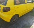 Желтый Дэу Матиз, объемом двигателя 0.8 л и пробегом 170 тыс. км за 1702 $, фото 1 на Automoto.ua