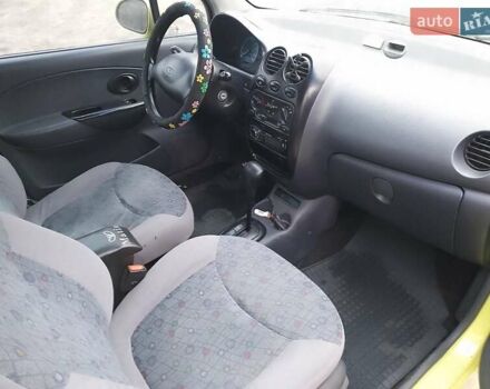 Желтый Дэу Матиз, объемом двигателя 0.8 л и пробегом 103 тыс. км за 2700 $, фото 3 на Automoto.ua