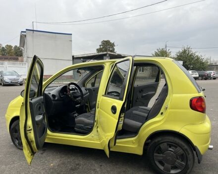 Желтый Дэу Матиз, объемом двигателя 0.8 л и пробегом 115 тыс. км за 2400 $, фото 16 на Automoto.ua