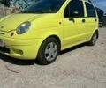 Желтый Дэу Матиз, объемом двигателя 0.8 л и пробегом 64 тыс. км за 2700 $, фото 1 на Automoto.ua