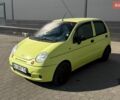 Желтый Дэу Матиз, объемом двигателя 0.8 л и пробегом 150 тыс. км за 2000 $, фото 1 на Automoto.ua