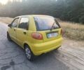 Желтый Дэу Матиз, объемом двигателя 0.8 л и пробегом 180 тыс. км за 2300 $, фото 3 на Automoto.ua