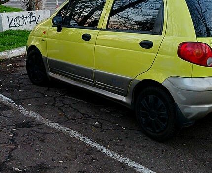 Желтый Дэу Матиз, объемом двигателя 1 л и пробегом 129 тыс. км за 2500 $, фото 8 на Automoto.ua