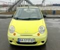 Желтый Дэу Матиз, объемом двигателя 0.8 л и пробегом 66 тыс. км за 2400 $, фото 1 на Automoto.ua