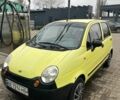 Жовтий Деу Матіз, об'ємом двигуна 0.8 л та пробігом 150 тис. км за 2100 $, фото 1 на Automoto.ua