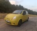 Желтый Дэу Матиз, объемом двигателя 0.8 л и пробегом 180 тыс. км за 2300 $, фото 1 на Automoto.ua