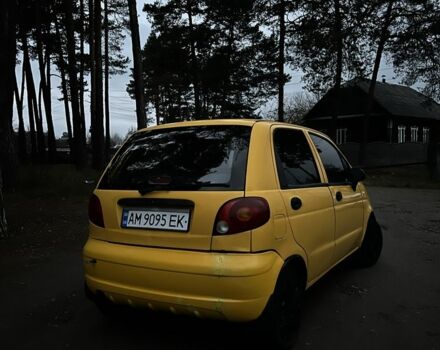 Желтый Дэу Матиз, объемом двигателя 0.8 л и пробегом 150 тыс. км за 1500 $, фото 1 на Automoto.ua