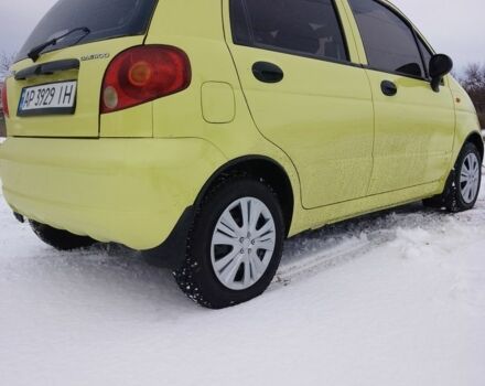 Желтый Дэу Матиз, объемом двигателя 0.8 л и пробегом 120 тыс. км за 2018 $, фото 2 на Automoto.ua