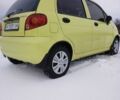 Желтый Дэу Матиз, объемом двигателя 0.8 л и пробегом 120 тыс. км за 2018 $, фото 2 на Automoto.ua