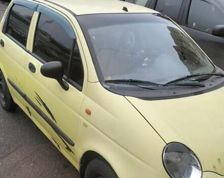 Желтый Дэу Матиз, объемом двигателя 0.8 л и пробегом 136 тыс. км за 1900 $, фото 1 на Automoto.ua