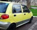 Желтый Дэу Матиз, объемом двигателя 1 л и пробегом 129 тыс. км за 2500 $, фото 1 на Automoto.ua