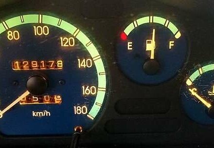 Желтый Дэу Матиз, объемом двигателя 1 л и пробегом 129 тыс. км за 2500 $, фото 4 на Automoto.ua