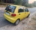Желтый Дэу Матиз, объемом двигателя 0.8 л и пробегом 180 тыс. км за 2300 $, фото 1 на Automoto.ua