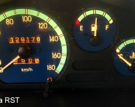 Желтый Дэу Матиз, объемом двигателя 1 л и пробегом 129 тыс. км за 2500 $, фото 5 на Automoto.ua