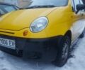 Желтый Дэу Матиз, объемом двигателя 0.8 л и пробегом 124 тыс. км за 2500 $, фото 1 на Automoto.ua