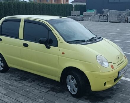 Желтый Дэу Матиз, объемом двигателя 0.8 л и пробегом 82 тыс. км за 3200 $, фото 2 на Automoto.ua