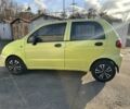 Желтый Дэу Матиз, объемом двигателя 0.8 л и пробегом 94 тыс. км за 2600 $, фото 1 на Automoto.ua