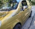 Желтый Дэу Матиз, объемом двигателя 0.8 л и пробегом 210 тыс. км за 2000 $, фото 2 на Automoto.ua