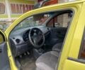 Желтый Дэу Матиз, объемом двигателя 0.8 л и пробегом 112 тыс. км за 1800 $, фото 3 на Automoto.ua