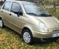 Желтый Дэу Матиз, объемом двигателя 0.8 л и пробегом 95 тыс. км за 2300 $, фото 1 на Automoto.ua