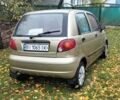 Желтый Дэу Матиз, объемом двигателя 0.8 л и пробегом 95 тыс. км за 2300 $, фото 3 на Automoto.ua
