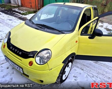 Желтый Дэу Матиз, объемом двигателя 0.8 л и пробегом 400 тыс. км за 1900 $, фото 1 на Automoto.ua