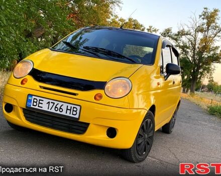 Желтый Дэу Матиз, объемом двигателя 0.8 л и пробегом 120 тыс. км за 1500 $, фото 1 на Automoto.ua